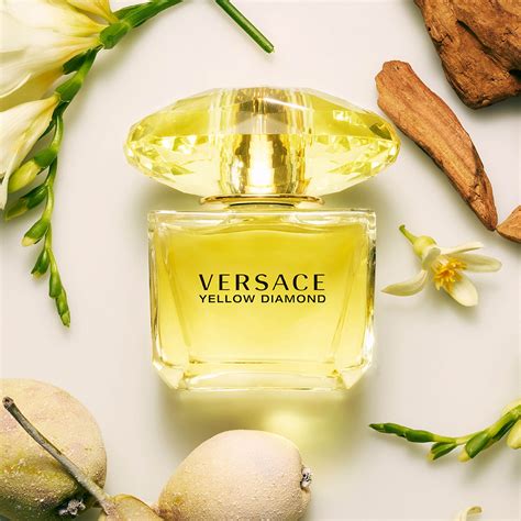 versace eau de toilette yellow diamond